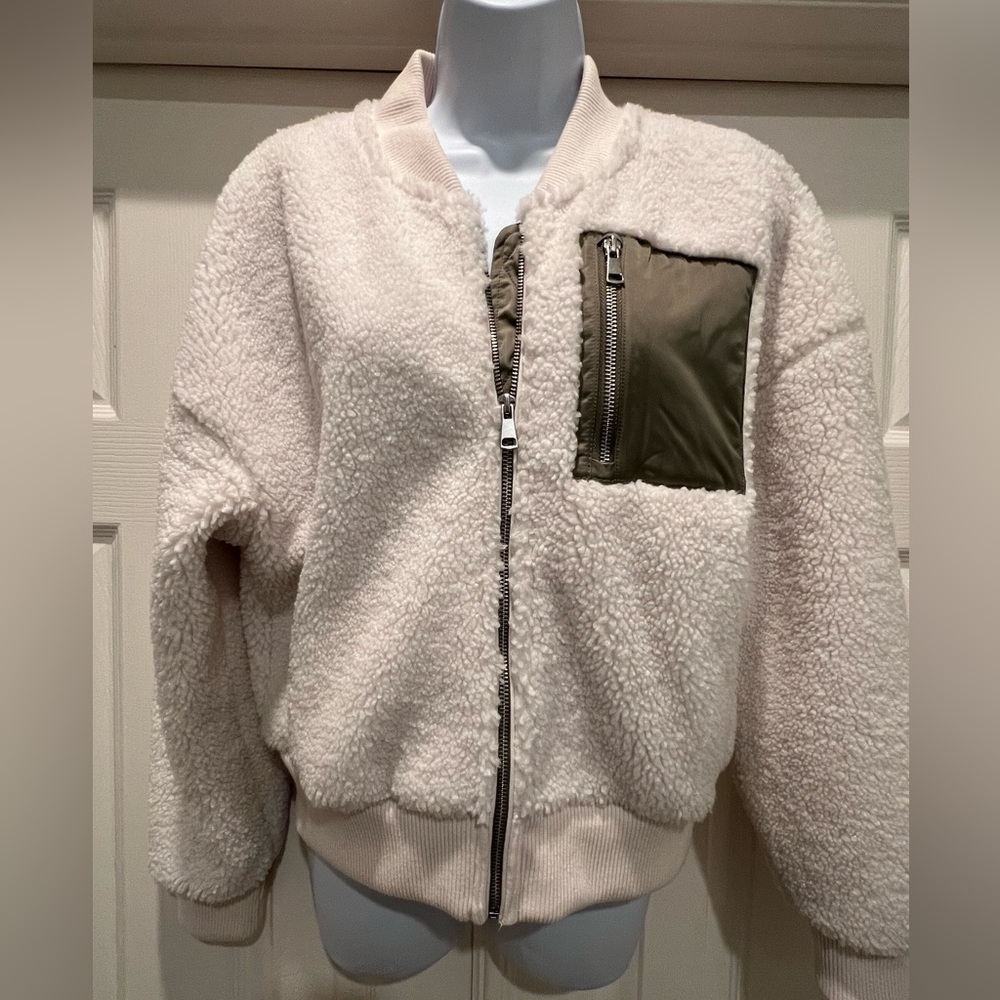 Abercrombie & Fitch Cream Sherpa Bomber Jacket with Olive Pocket and accents.